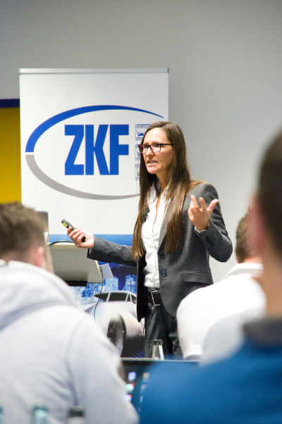 Firmenevent, Fachtagung oder Mitgliederversammlung, hier Ihren schlagkräftigen Vortrag oder auch Webinar buchen